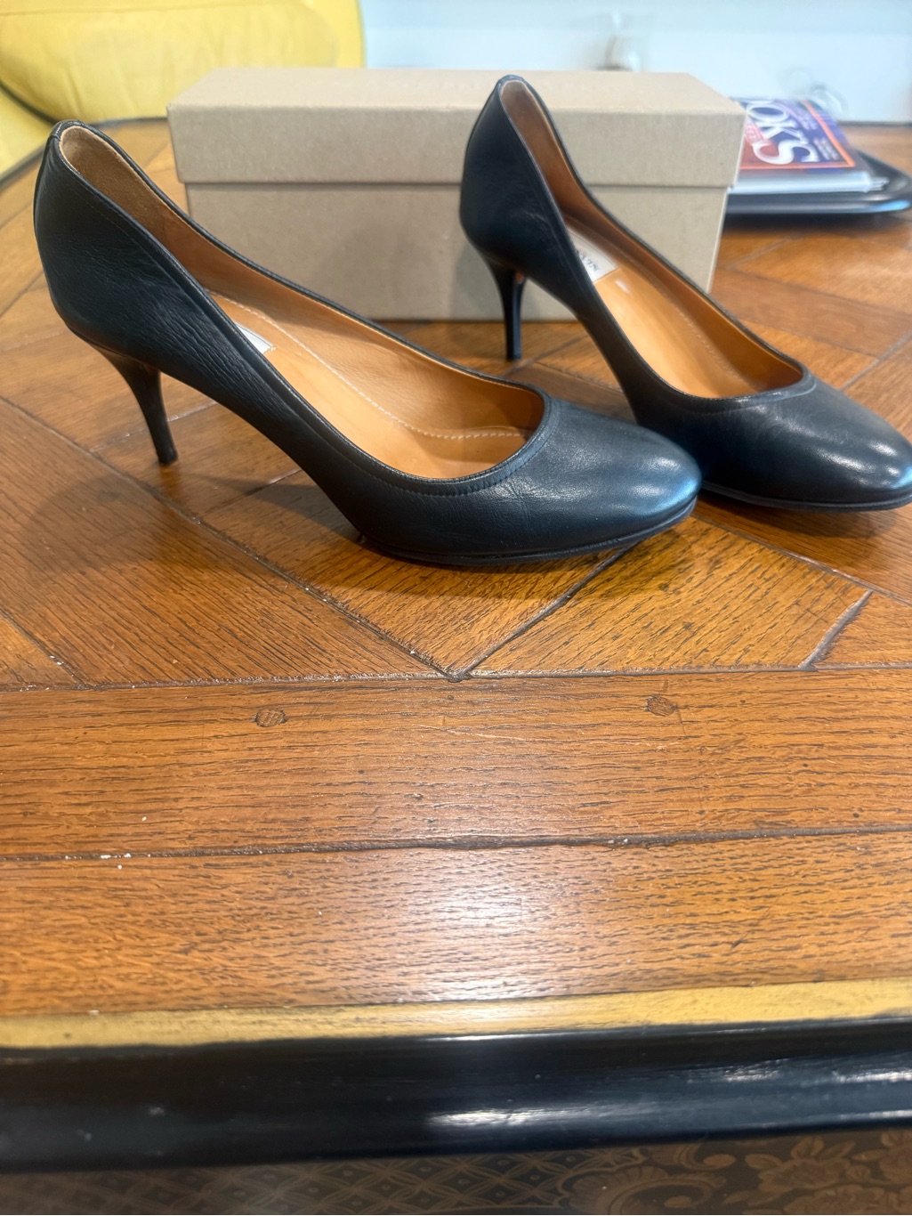 Lanvin Vintage Classic Black Leather Heels In Black Size 41